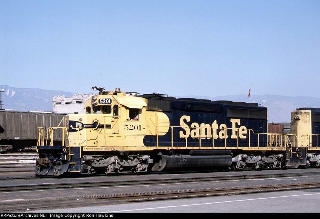 ATSF 5201 (REPOST)